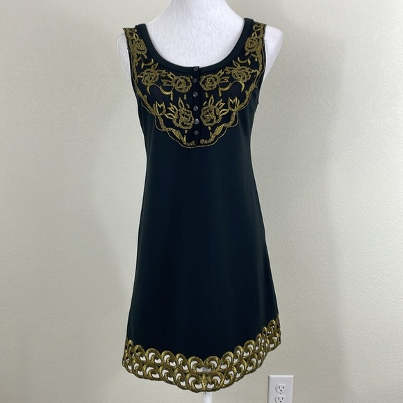 Free People Dresses & Skirts - Free People sleeveless gold trim and embroidered a line dress size 4
